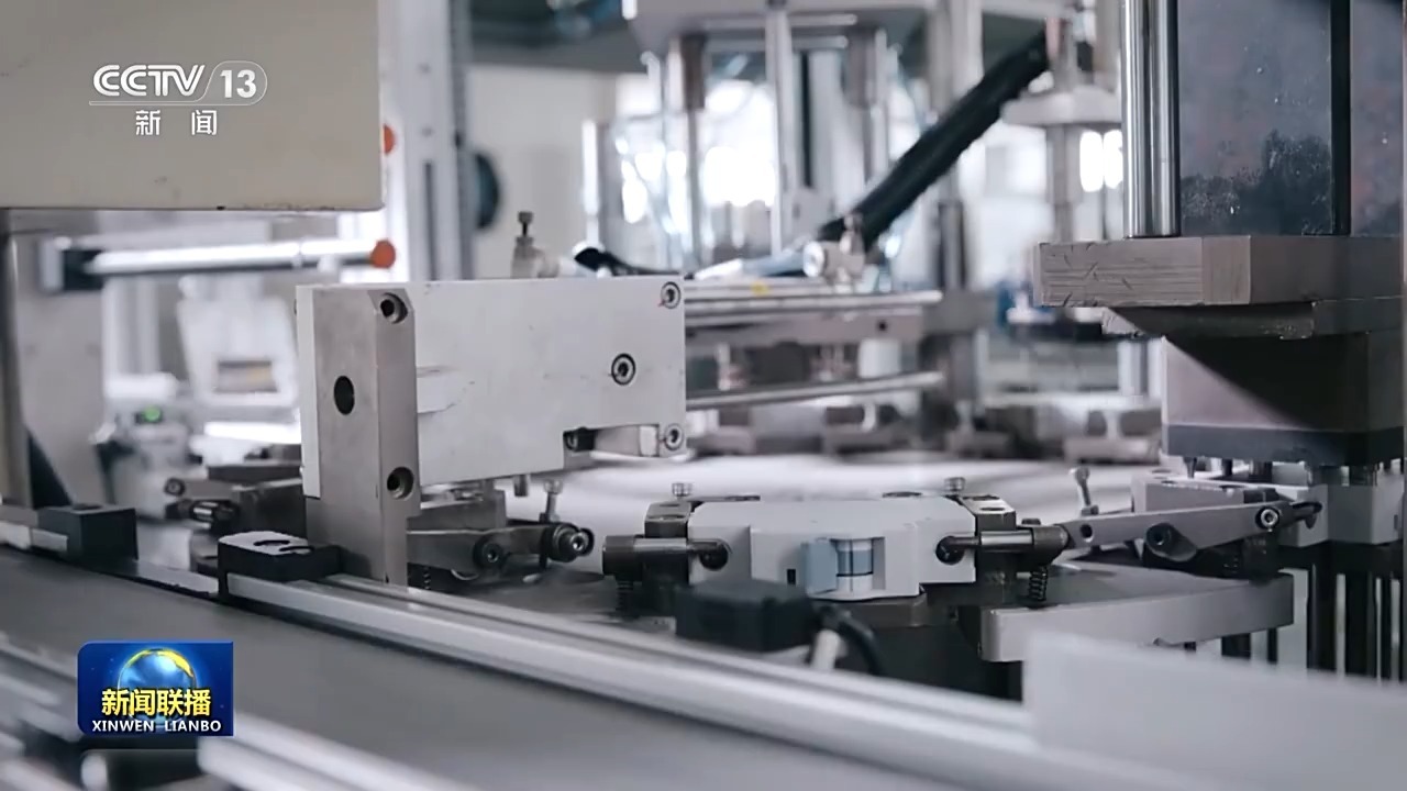 聚焦精神状态方面_聚精会神抓好高质量发展_聚焦精神引领