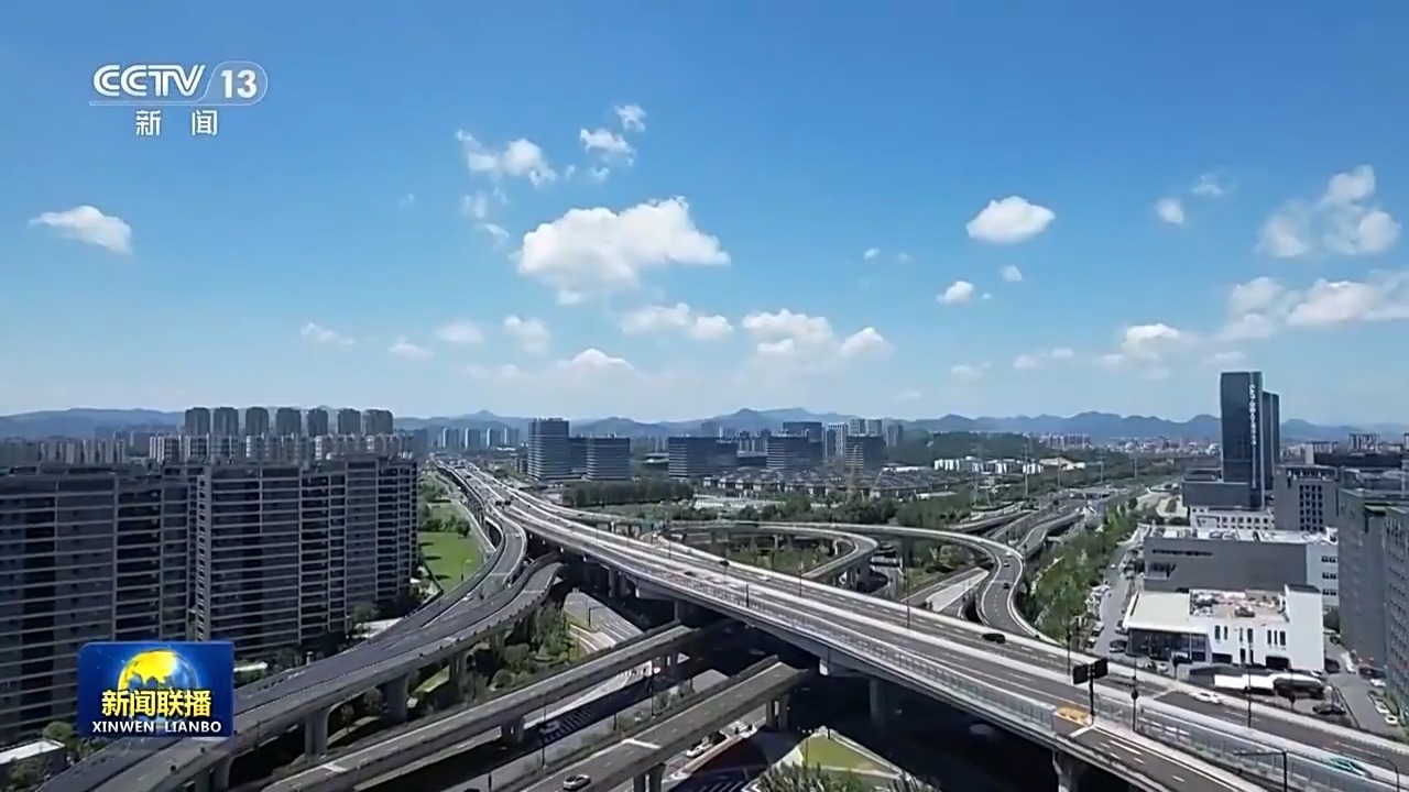 聚焦精神状态方面_聚精会神抓好高质量发展_聚焦精神引领