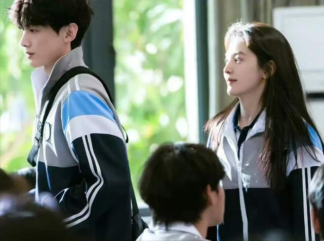 谍战剧假夫妻变真夫妻的剧_国产剧告别“假穷人”_假凤虚凰网剧上线时间