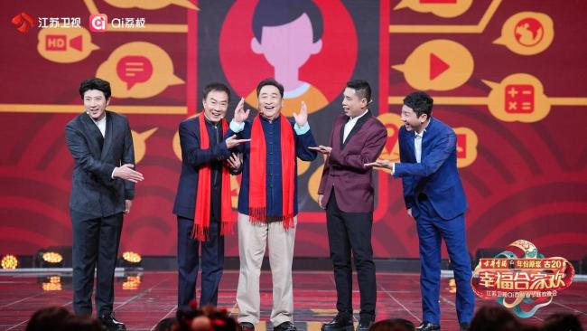 75岁姜昆：跟头翻不动但脑子不能老 相声大师再创辉煌