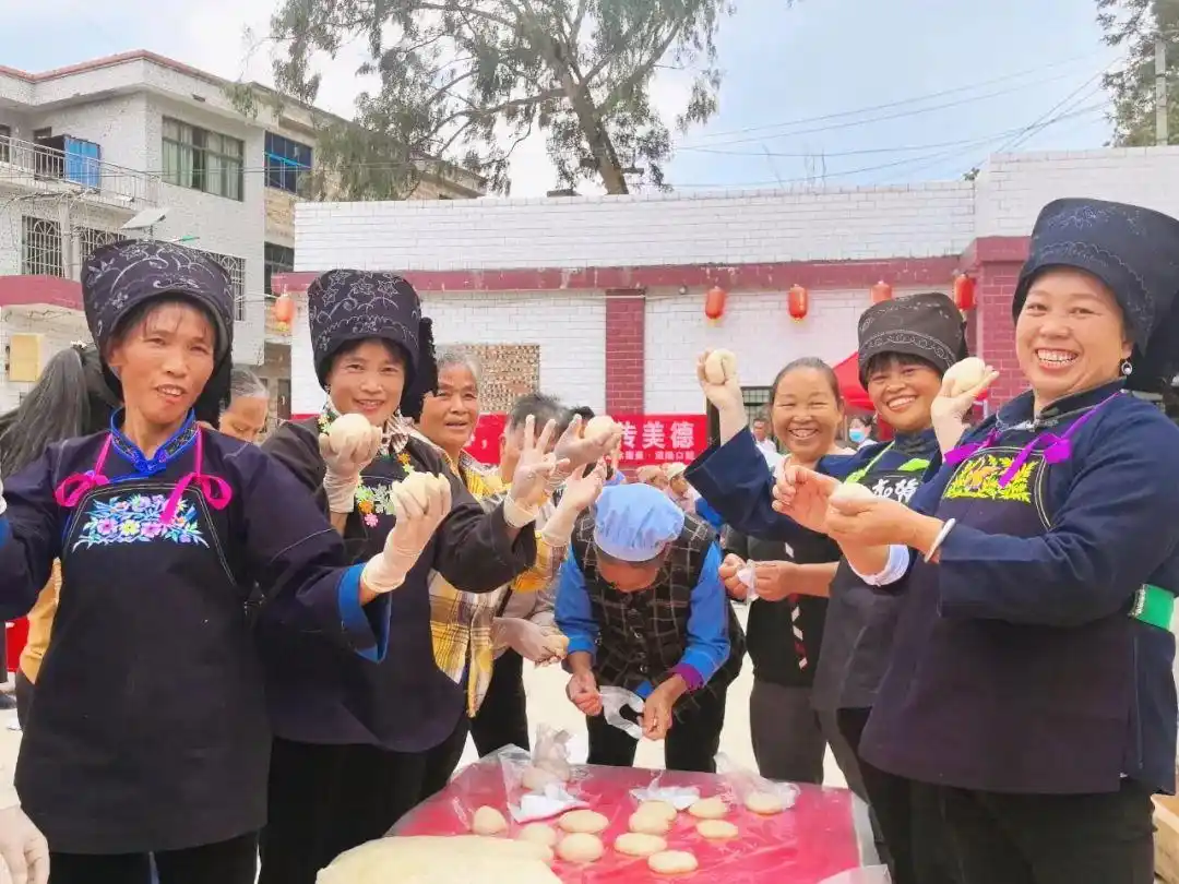 为老百姓办实事做好事解难事_老百姓的事就是大事_把老百姓身边的大事小情解决好