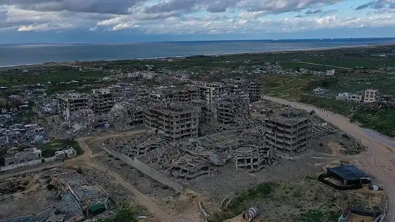 美上百名情报人员因色情聊天被解雇_名侦探柯南漫画1047话情报_眉山情报科人员