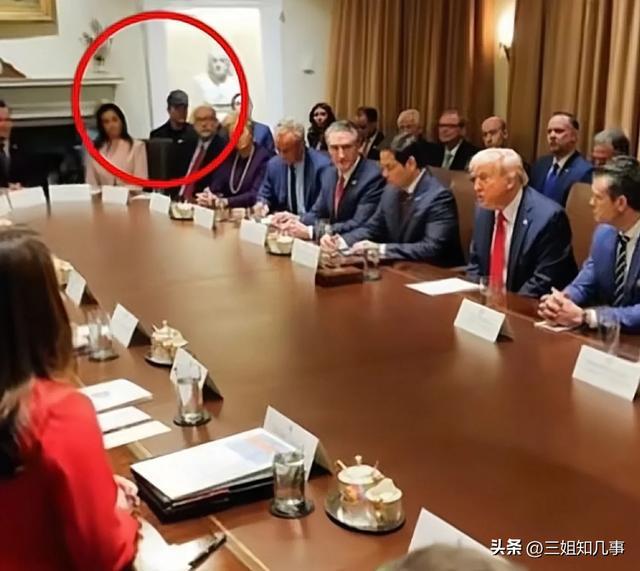 特朗普一句话 全场哄堂大笑 坚定支持马斯克