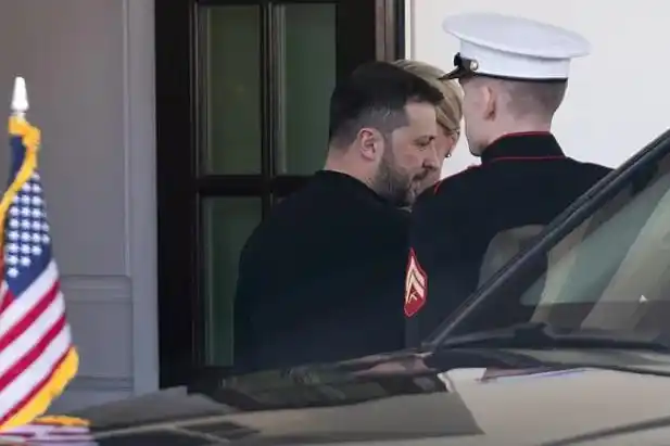 特朗普白宫发脾气_特朗普与泽连斯基在白宫激烈争吵_特朗普白宫宣布胜选