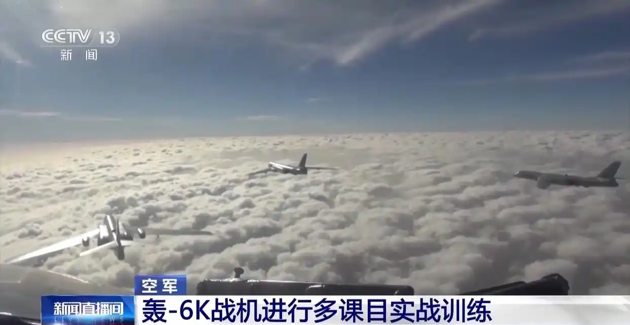 空军新型战机密集亮相_空军飞机机型大全_空军战斗机最新