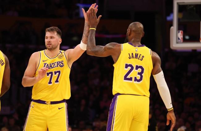 詹姆斯距离5万分仅差18分