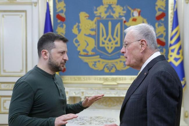 美国要的钱乌克兰得还63年 特朗普的荒唐协议