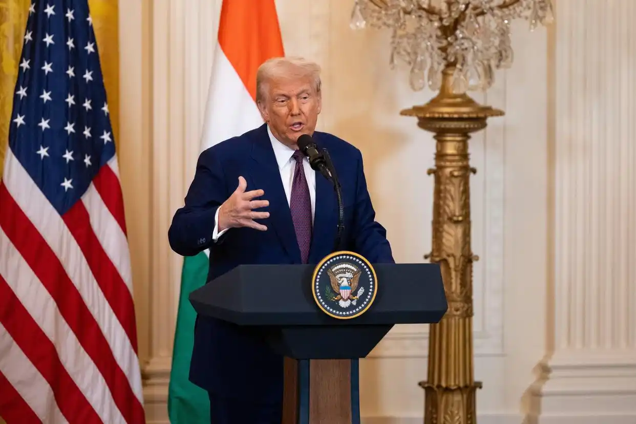 特朗普制造混乱_美学者:特朗普或将制造一场经济危机_特朗普的经济学家