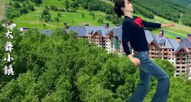 杨紫跳舞什么歌_杨紫跳舞视频成各地文旅宣传神器_杨紫跳舞的视频