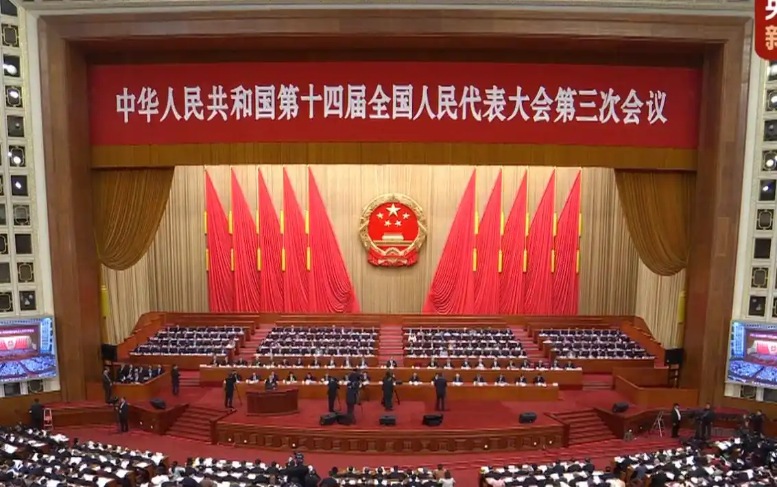 关于落实职工休假制度的建议_休假制度落实情况报告_政府工作报告:落实优化休假制度