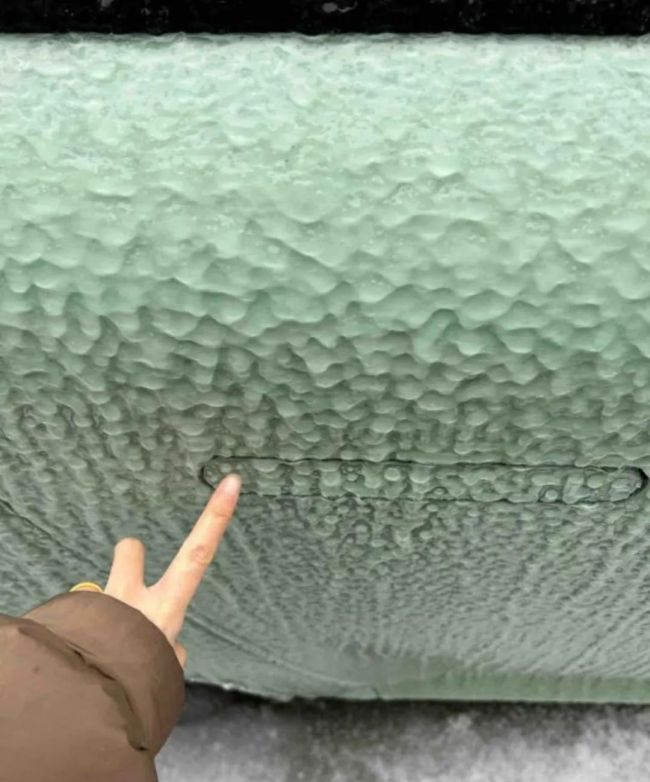 原来王大陆什么车门都不会开 新能源车门设计引争议