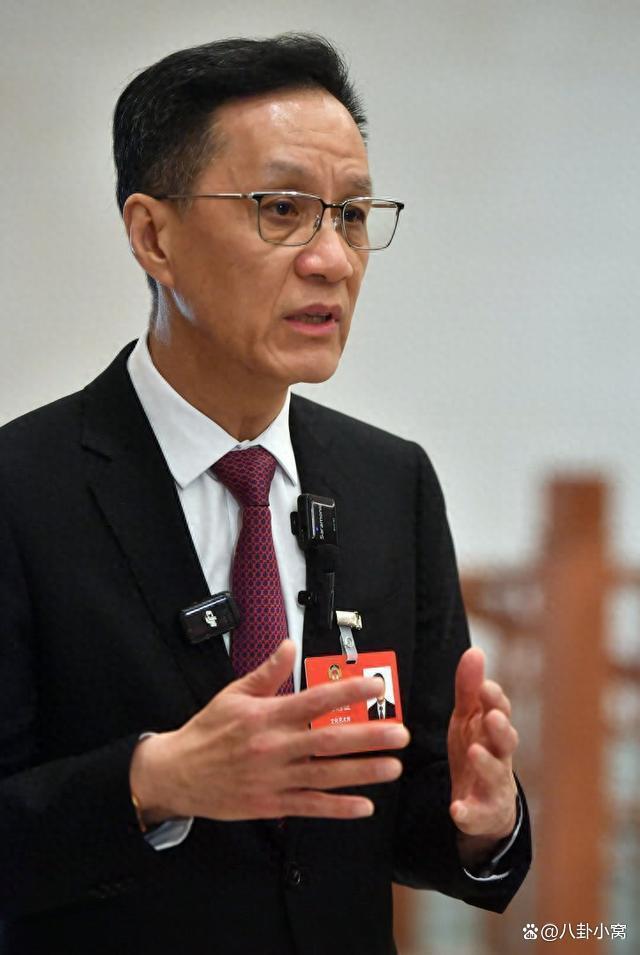 冯远征说家暴只有零次和无数次