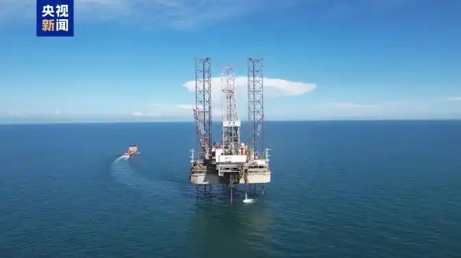 习近平看望全国政协委员_习近平看望全国政协委员_习近平看望全国政协委员