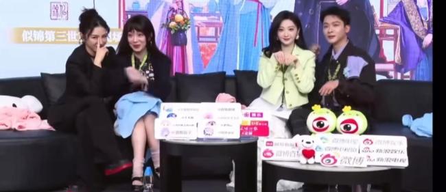 把黄奕逼成向佐了