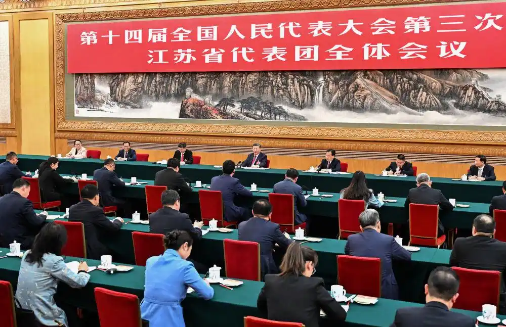 始终保持弄潮儿的角色_始终保持弄潮儿的角色_始终保持弄潮儿的角色