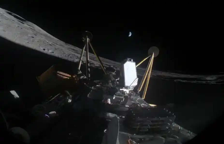 美月球着陆器“雅典娜”着陆时侧翻_雅典娜运载火箭_雅典娜型月