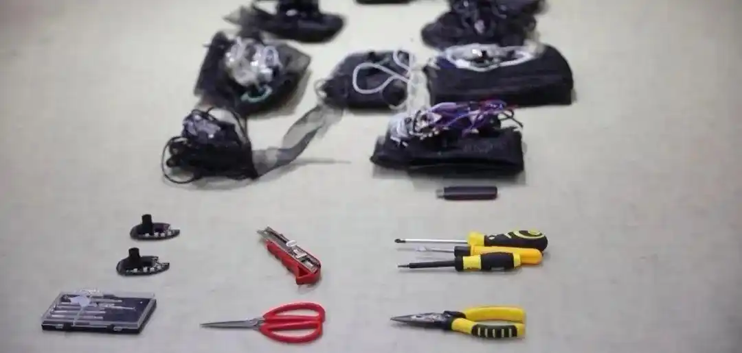 住酒店上厕所隐私视频被售卖_住一楼窗户怎么防隐私_住酒店要开厕所灯吗