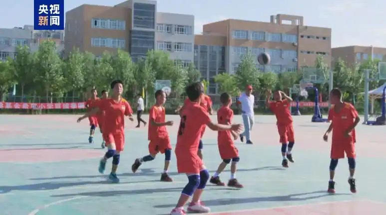 姚明这些建议戳中家长心坎_姚明希望小学_姚明放弃重点学校